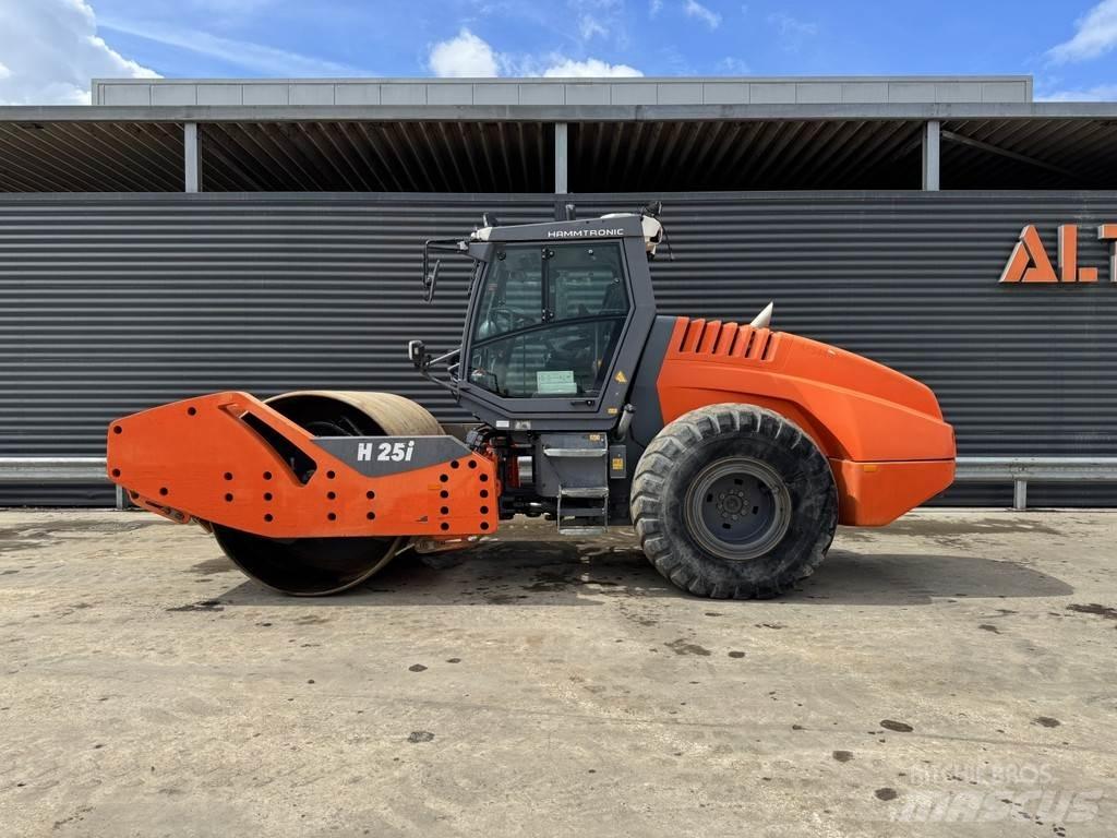Hamm H 25I 振動ローラ