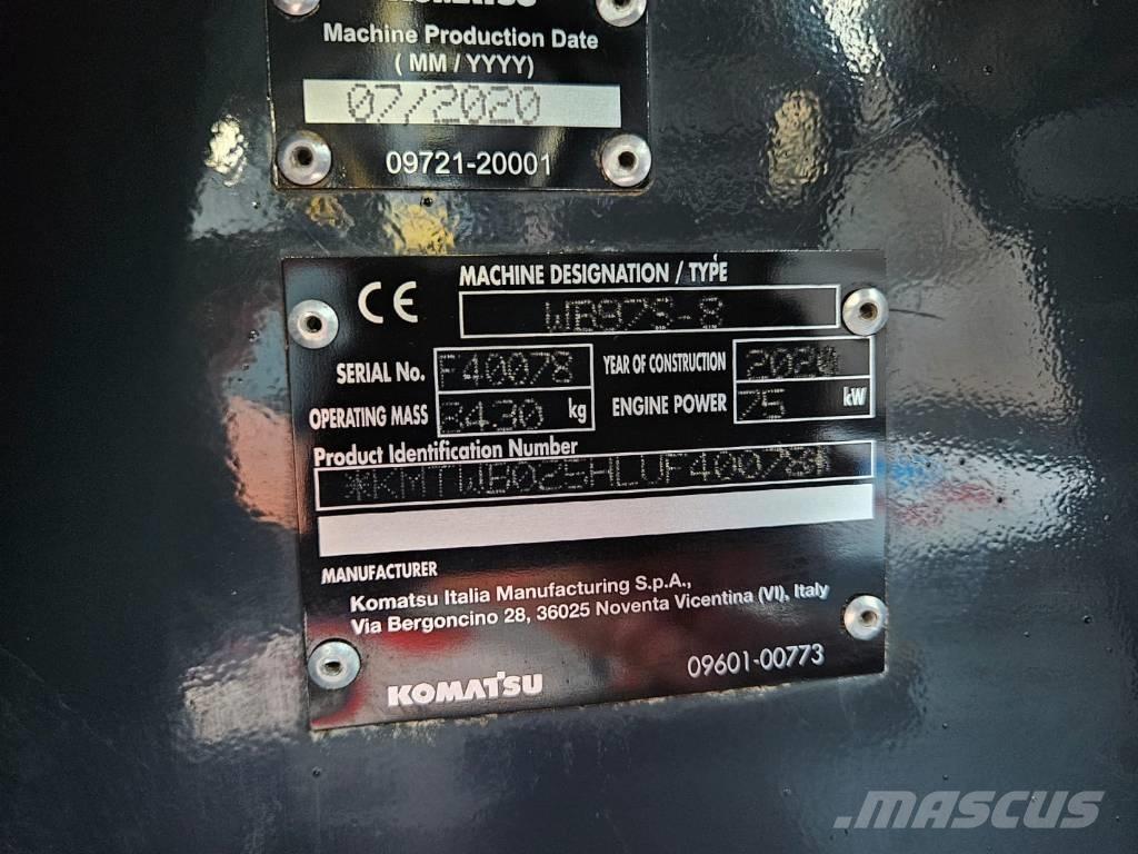 Komatsu WB 97 S-8 バックホーローダー