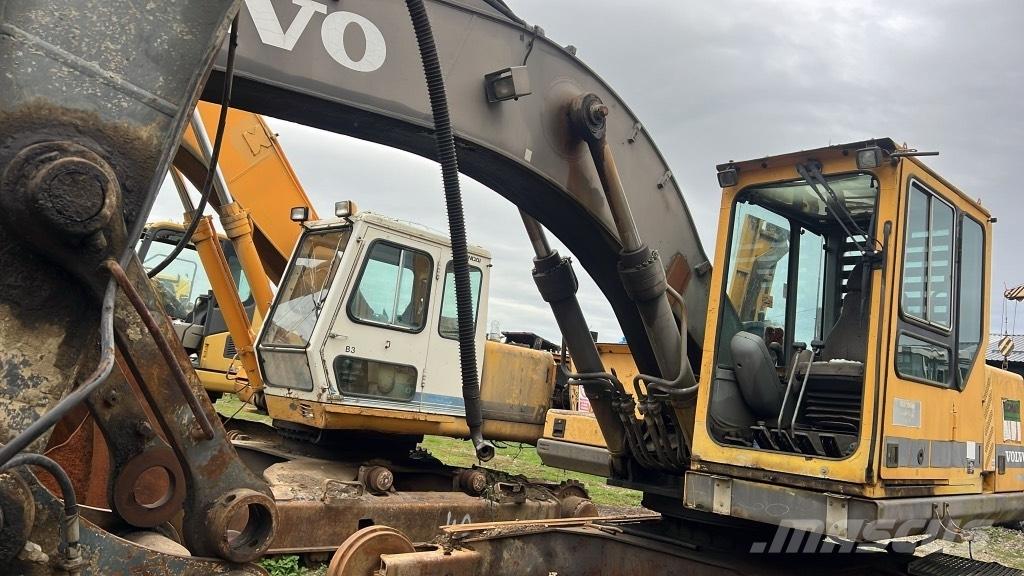 Volvo 280 キャビン及び内装