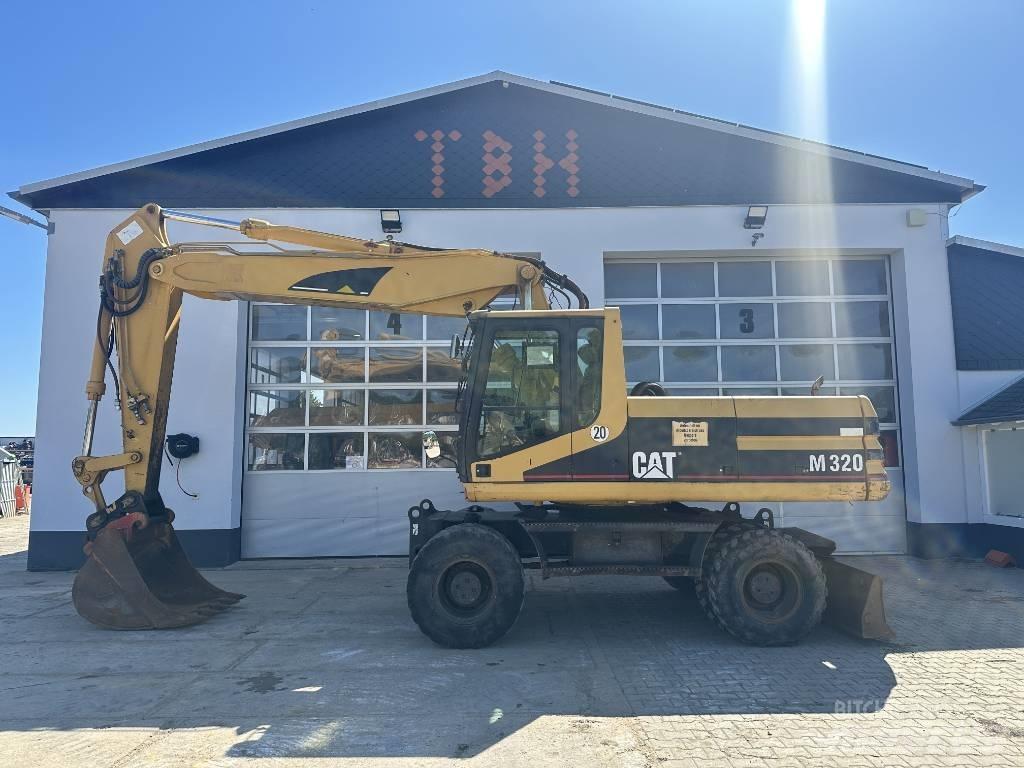 CAT M 320 VAH ホイール式油圧ショベル（パワーショベル・ユンボ・バックホー）