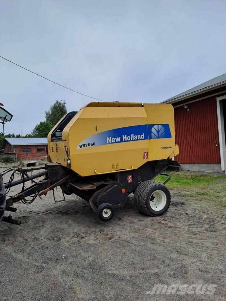 New Holland BR 7060 ラウンドベーラー