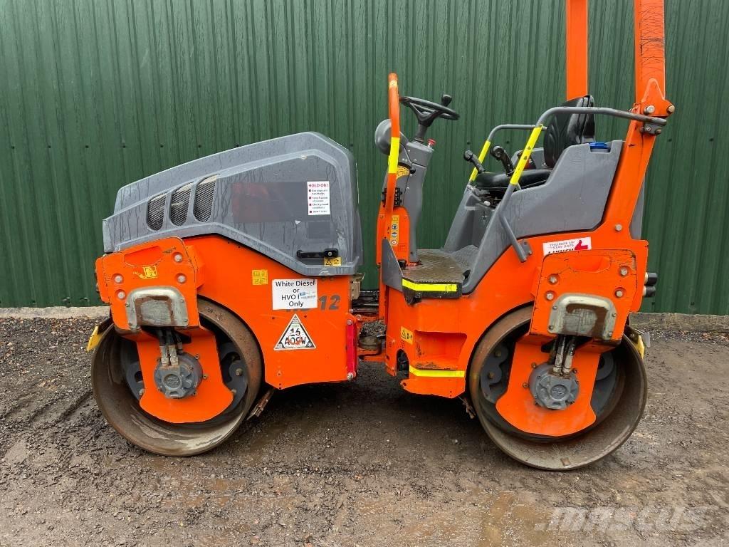 Hamm HD 12 VV タンデムローラ
