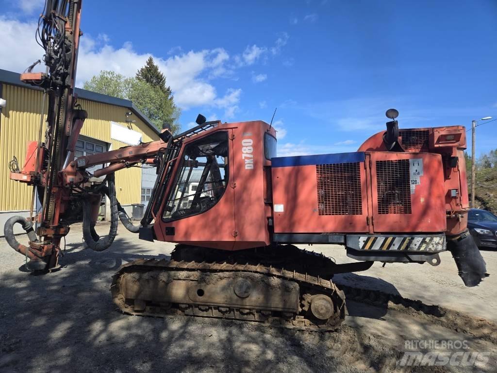 Sandvik DX 780 サーフェイスドリルリグ