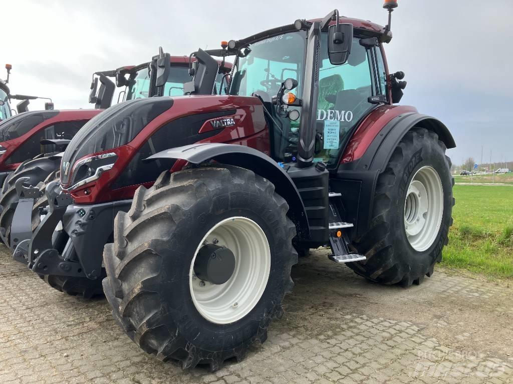 Valtra T225 Versu トラクター
