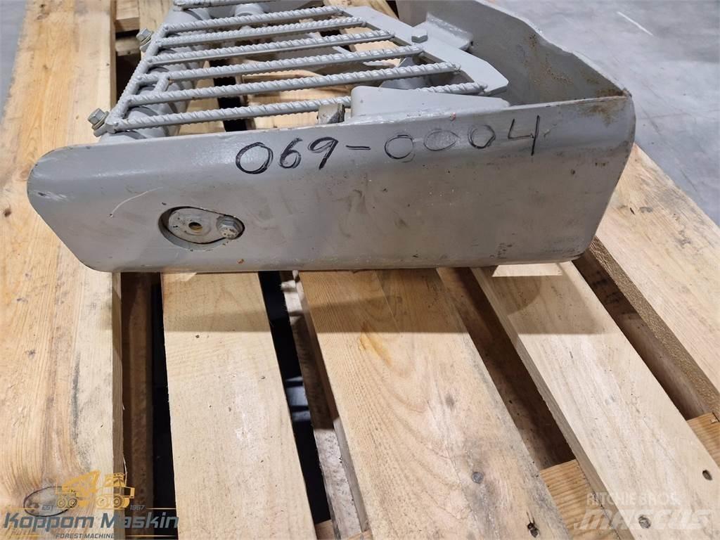 Rottne 069-0004 キャビン及び内装