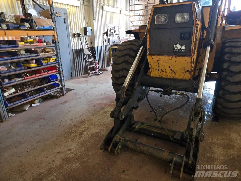 Volvo BM 6300 6300 バックホーローダー