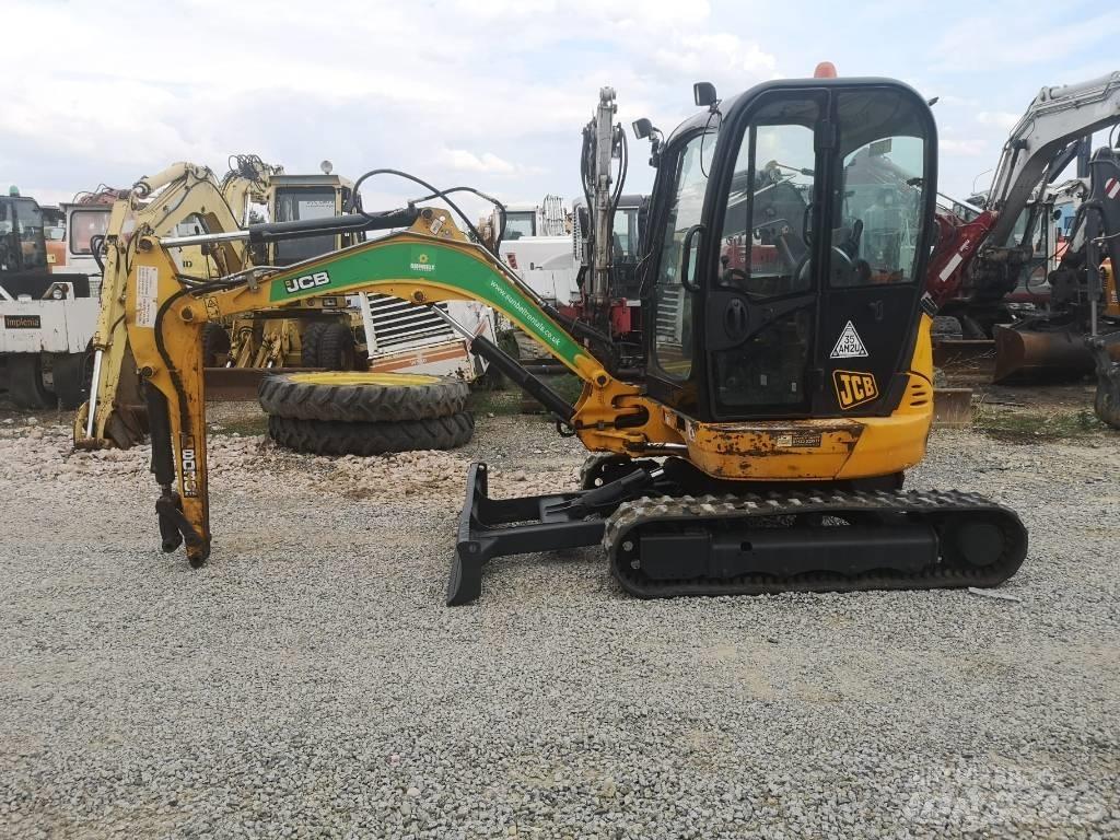 JCB 8030 ミニ油圧ショベル 7t以下（ミニユンボ・ミニディガー）
