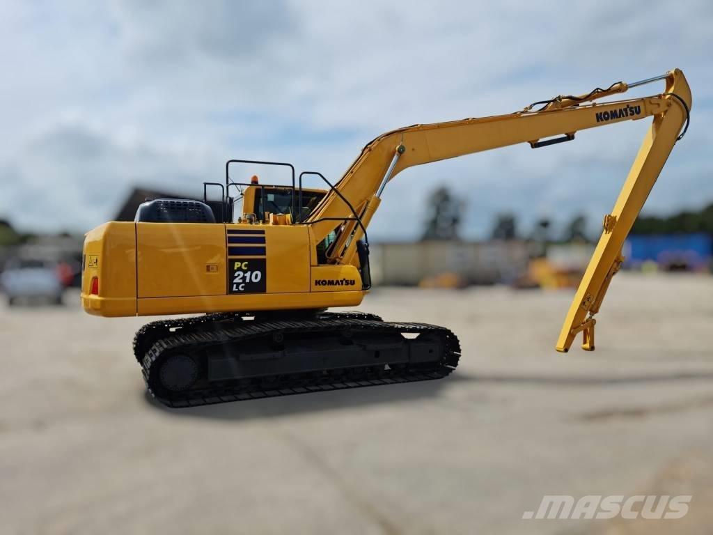 Komatsu PC 210 LC-10 大型油圧ショベル12t以上（パワーショベル・ユンボ）