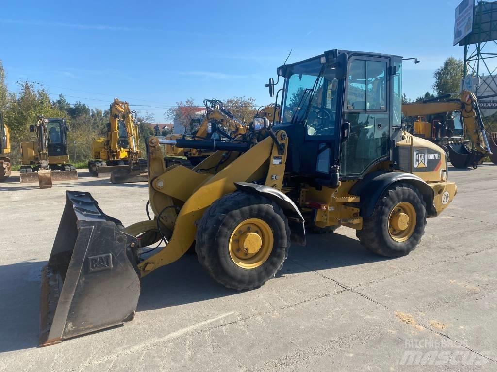 CAT 907 H 2 ホイールローダー・タイヤショベル
