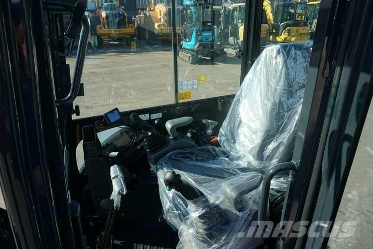 Airman AX 26 U-6 ミニ油圧ショベル 7t以下（ミニユンボ・ミニディガー）