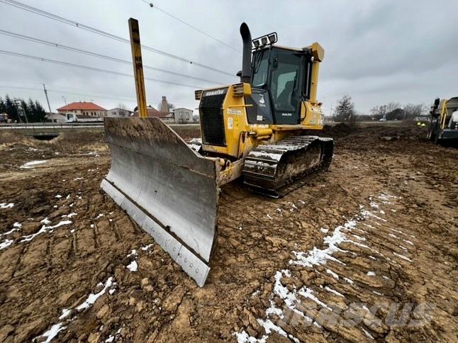 Komatsu D 41 E ブルドーザー