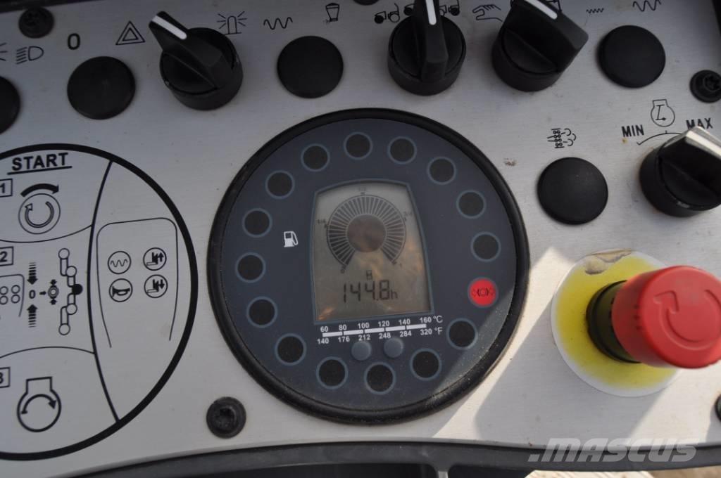 Bomag BW 120 AD-5 タンデムローラ