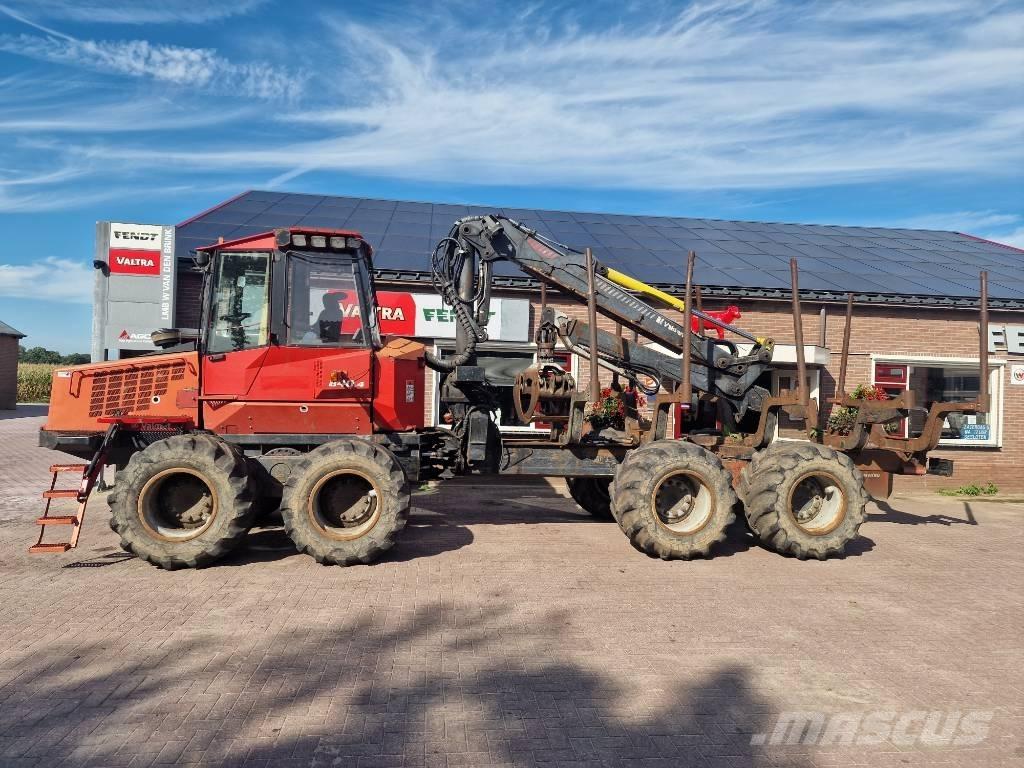 Valmet 840.4 フォワーダー