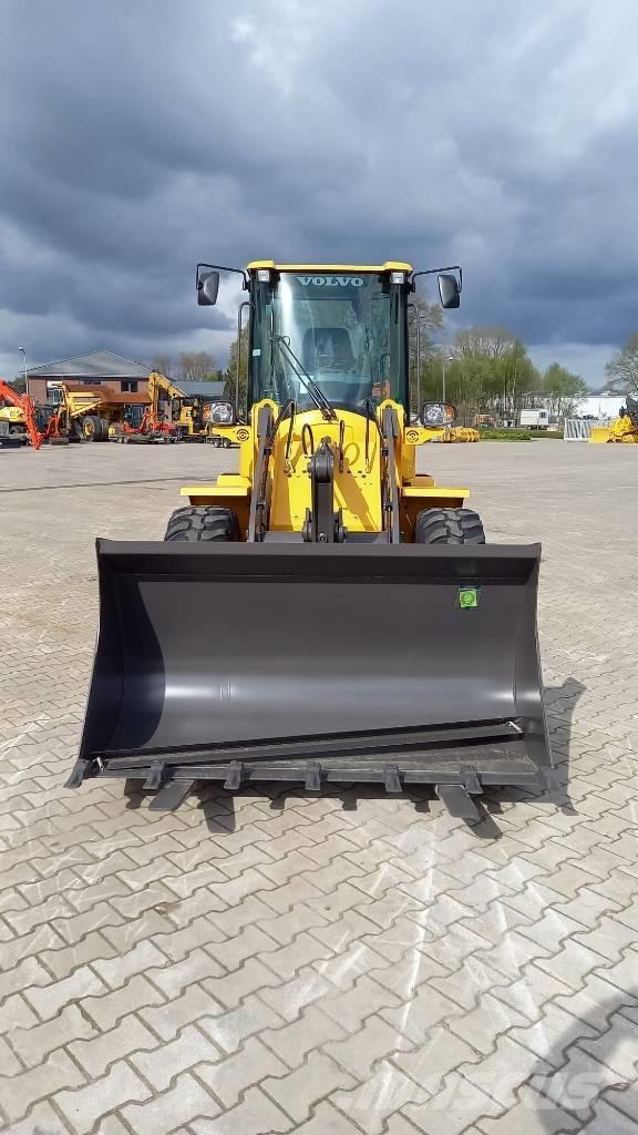Volvo L 30 G ホイールローダー・タイヤショベル