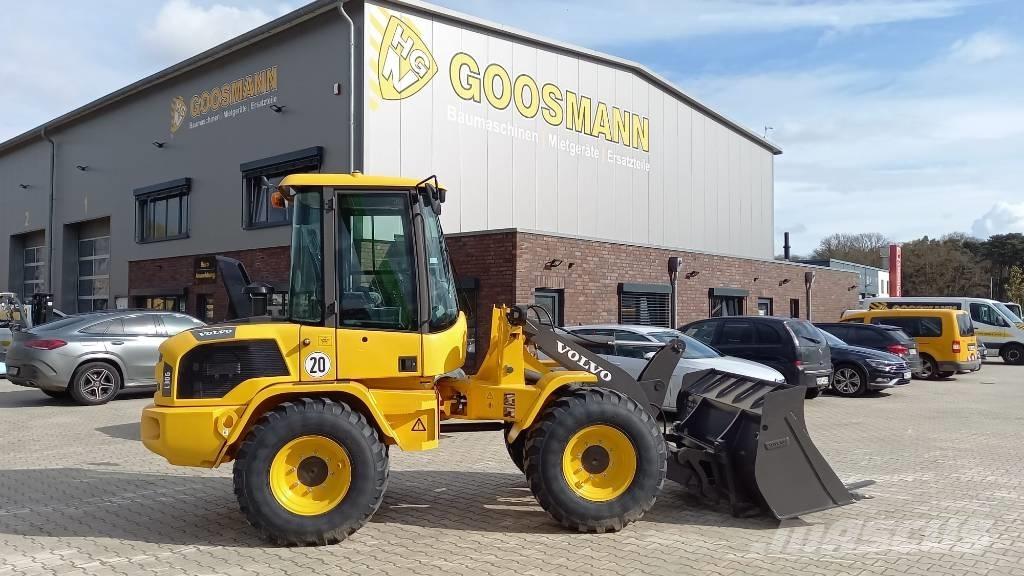 Volvo L 30 G ホイールローダー・タイヤショベル