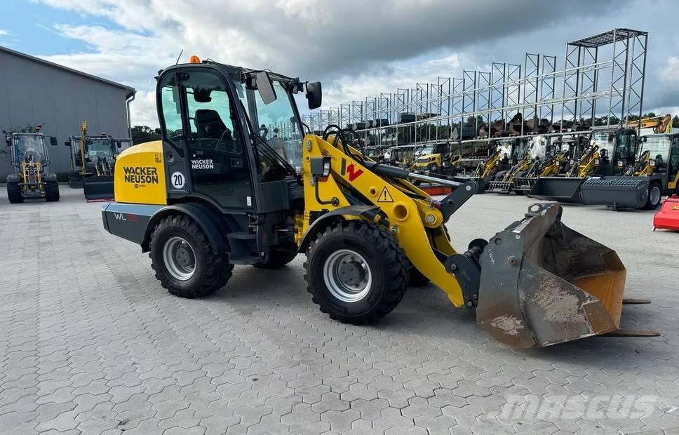 Wacker Neuson WL 70 スキッドステアローダー