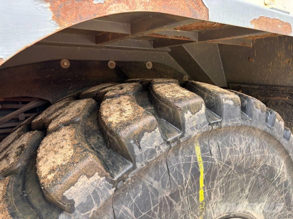 Terex TA 400 アーティキュレート式ダンプトラック