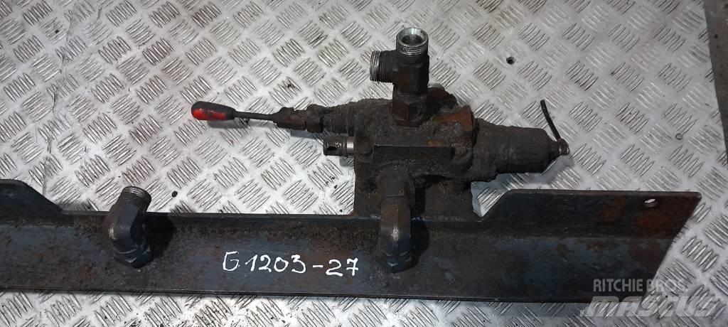 MAN TGA divider 油圧機