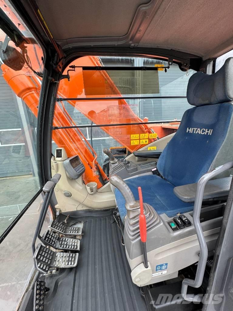 Hitachi ZX 250 LC-3 大型油圧ショベル12t以上（パワーショベル・ユンボ）