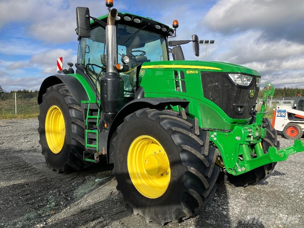 John Deere 6250 R トラクター