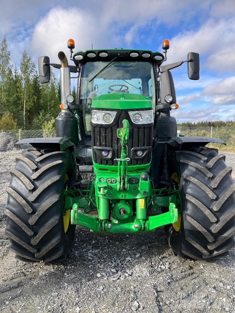 John Deere 6250 R トラクター