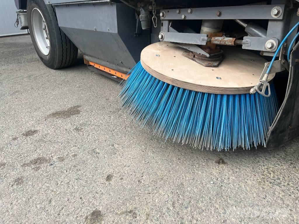 Dulevo 6000 路面清掃機