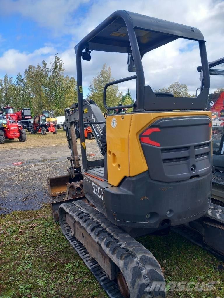 Volvo ECR 25 D ミニ油圧ショベル 7t以下（ミニユンボ・ミニディガー）