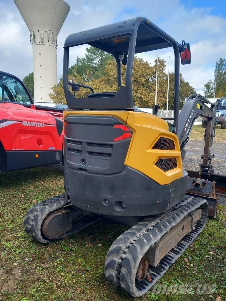Volvo ECR 25 D ミニ油圧ショベル 7t以下（ミニユンボ・ミニディガー）