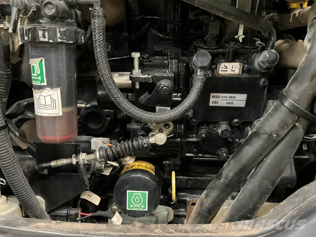 Komatsu PC 26 MR-3 ミニ油圧ショベル 7t以下（ミニユンボ・ミニディガー）