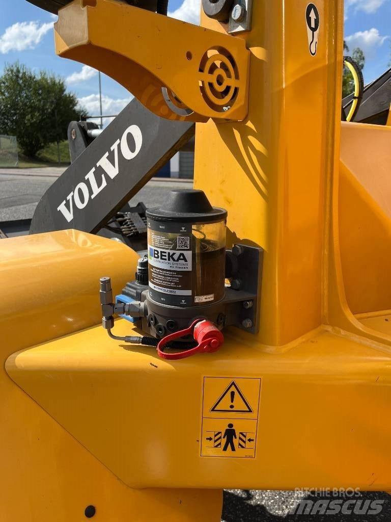 Volvo L 35 GS スキッドステアローダー