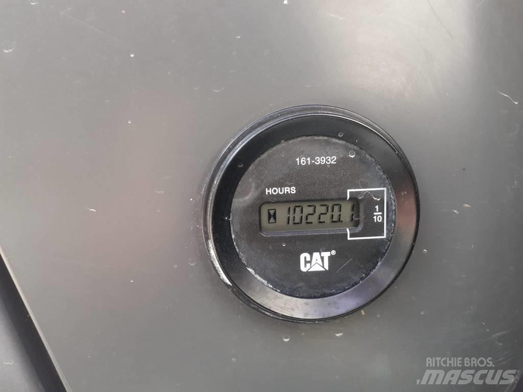 CAT 319 D L 大型油圧ショベル12t以上（パワーショベル・ユンボ）