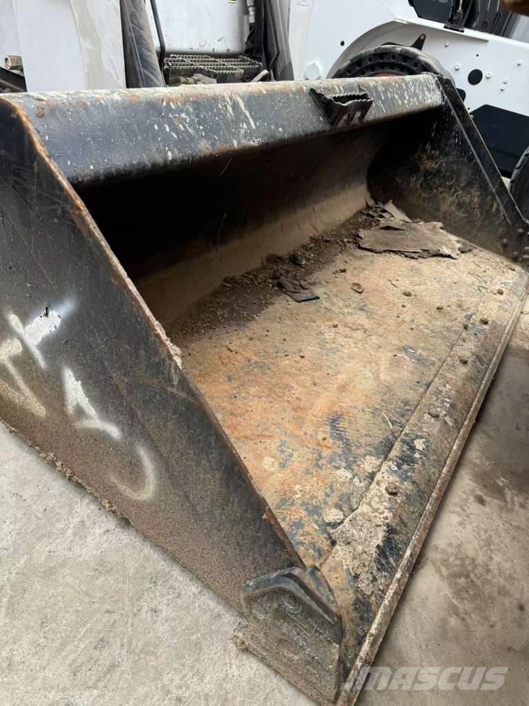 Bobcat T 770 クローラーローダー