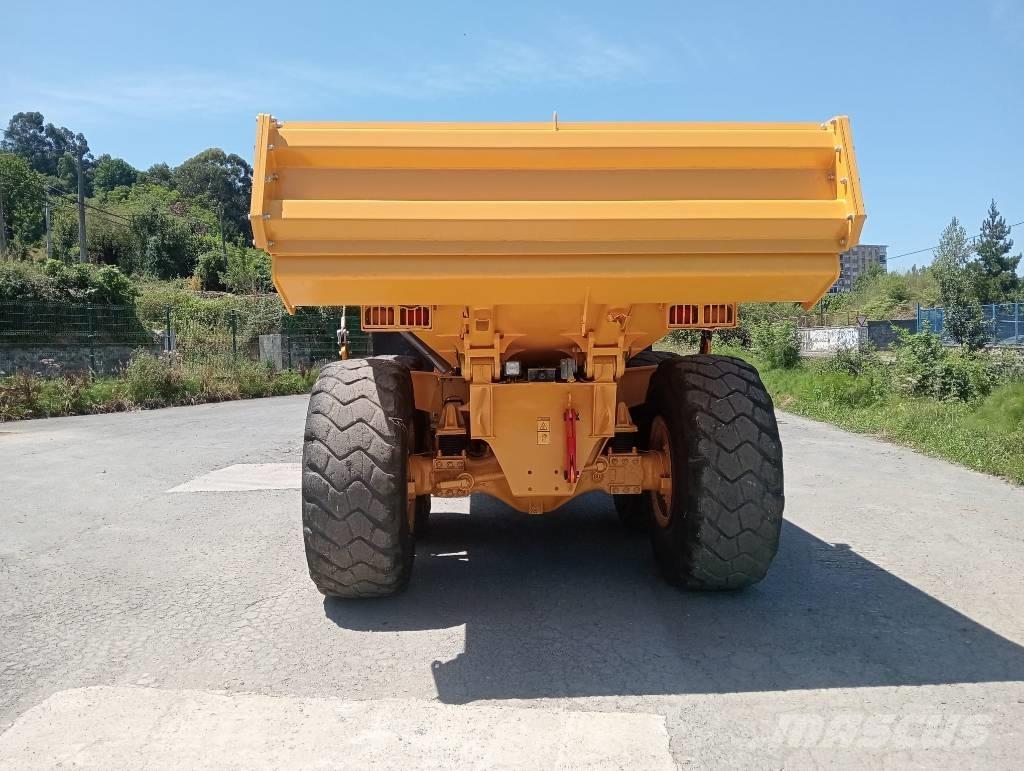 Volvo A 25 F アーティキュレート式ダンプトラック