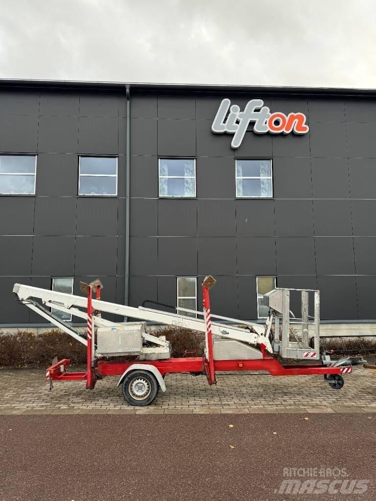 Jumbo T15 Skylift 高所作業台付トレーラー