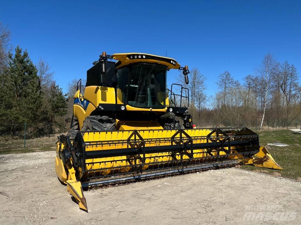 New Holland CX 6.80 コンバイン