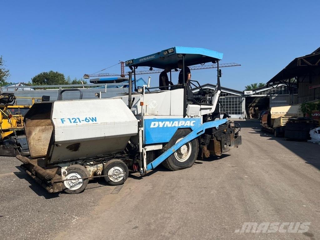 Dynapac F 121-6W アスファルトフィニッシャ
