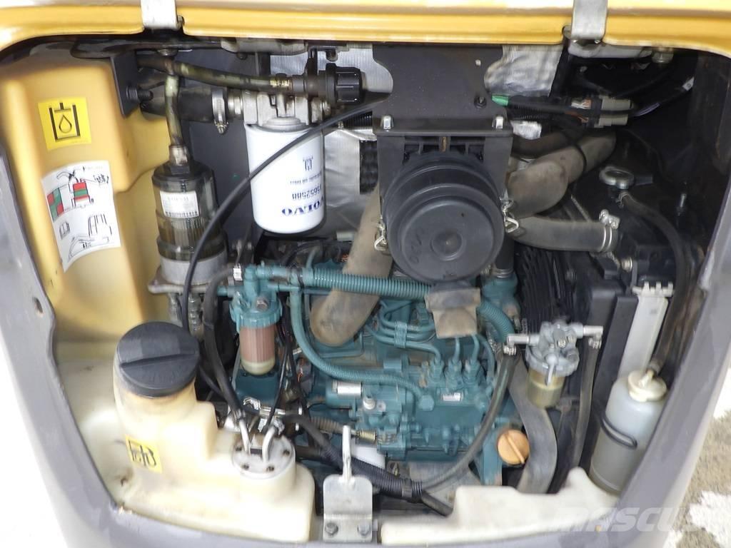 Volvo EC 15 C ミニ油圧ショベル 7t以下（ミニユンボ・ミニディガー）