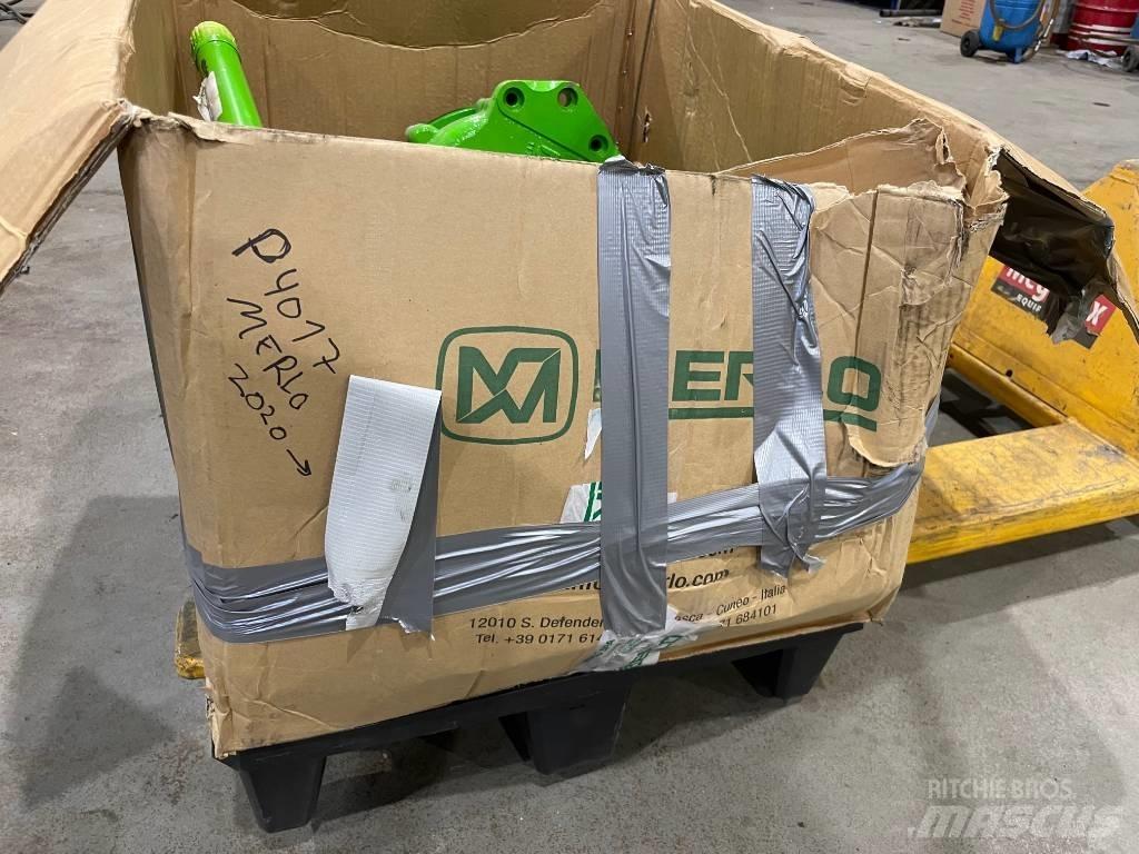 Merlo P 40.17 アクスル