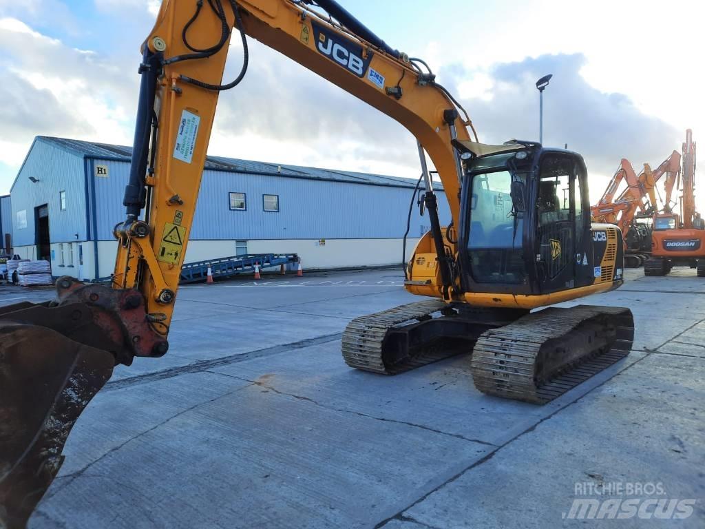 JCB JS 130 LC 大型油圧ショベル12t以上（パワーショベル・ユンボ）
