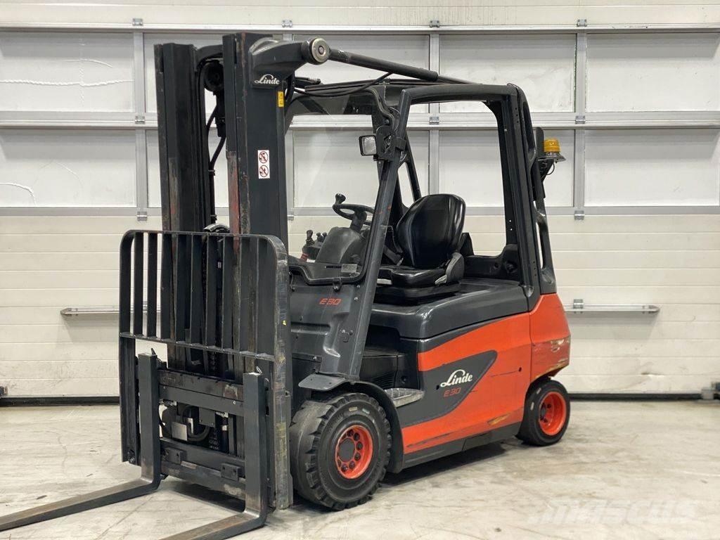 Linde E30-01 バッテリーフォークリフト