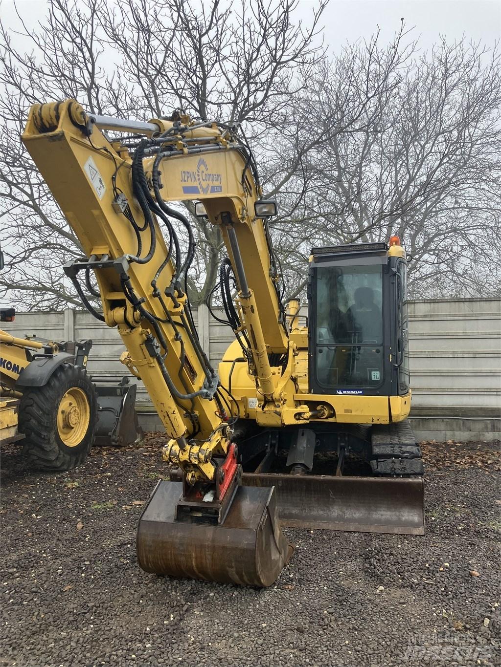 Komatsu PC 88 MR-10 中型油圧ショベル 7ｔ-12ｔ（ユンボ・パワーショベル・バックホー）