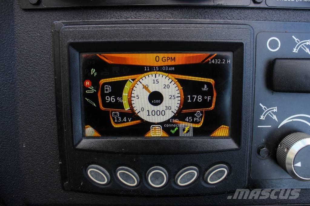 Ditch Witch JT20 水平掘削リグ