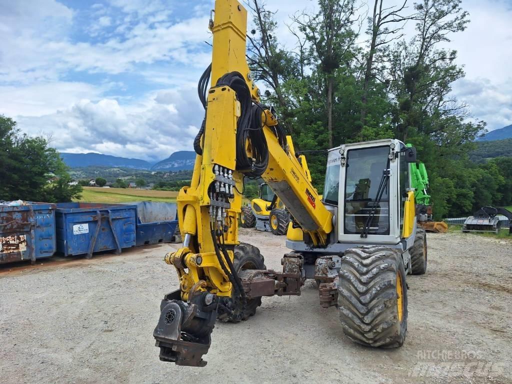 Menzi Muck M540 特殊油圧ショベル