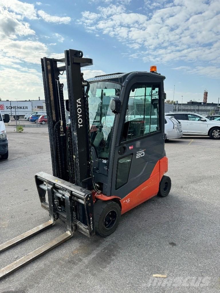 Toyota 8FBM20T バッテリーフォークリフト