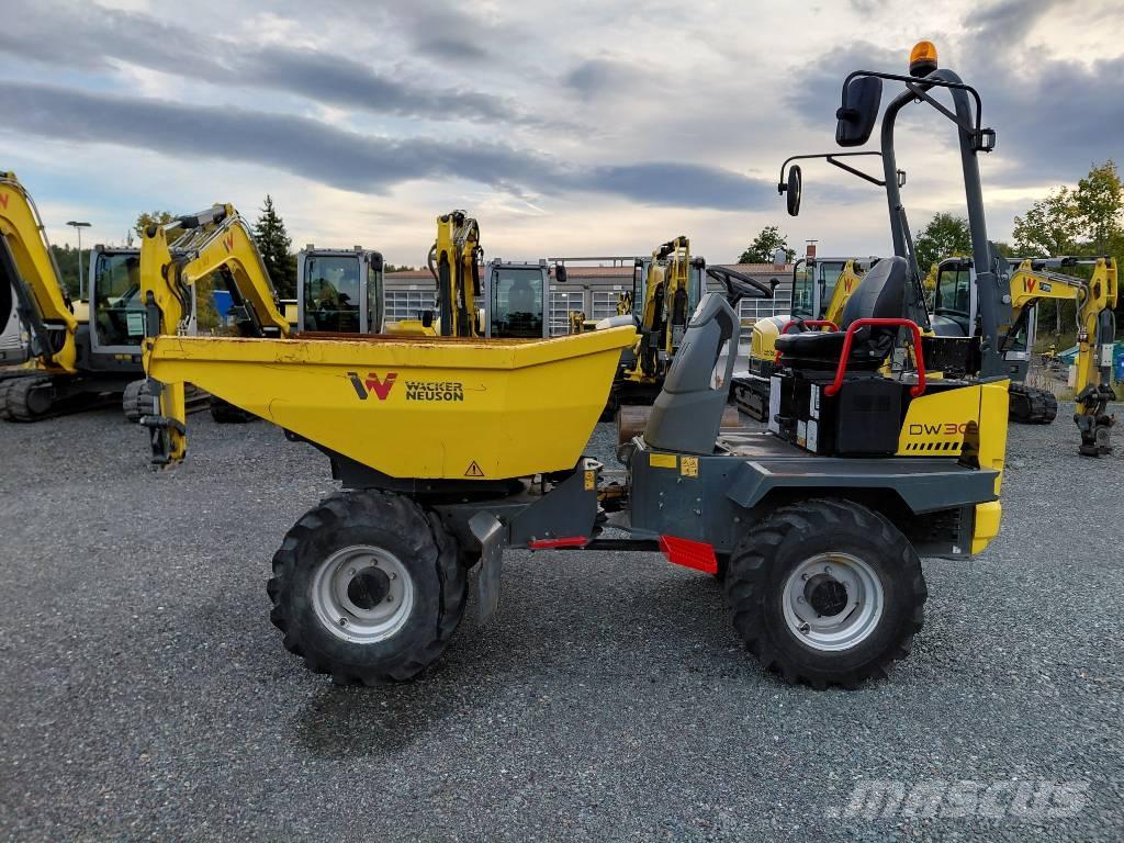 Wacker Neuson DW30 サイト　ダンプ