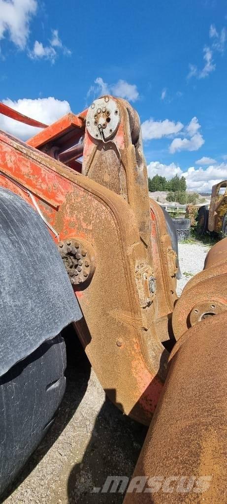 Sandvik LH 410 地下ローダー