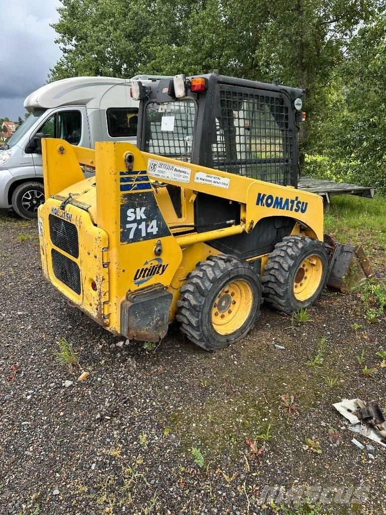 Komatsu SK 714 スキッドステアローダー
