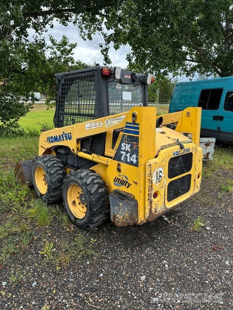 Komatsu SK 714 スキッドステアローダー