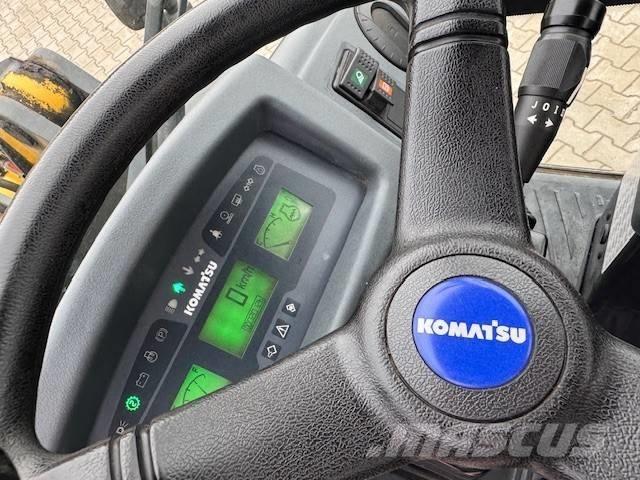 Komatsu WA 80 M ホイールローダー・タイヤショベル