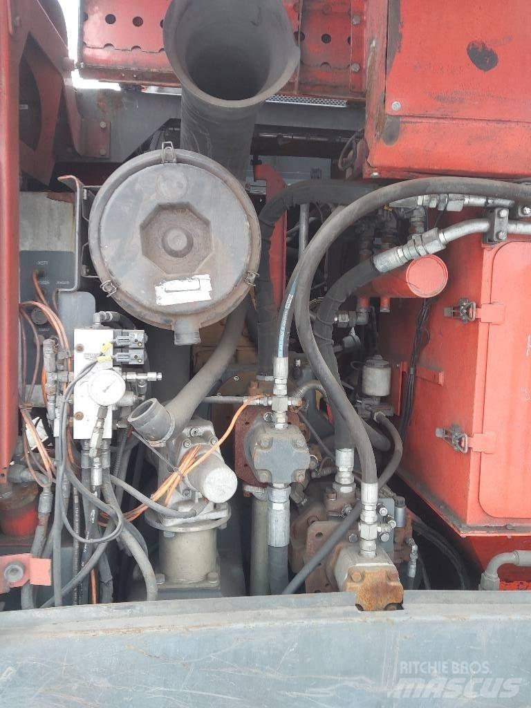 Sandvik DP 1500 i サーフェイスドリルリグ